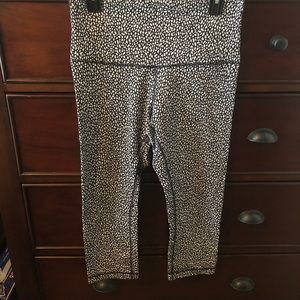 Wunder under crops high waisted, like new